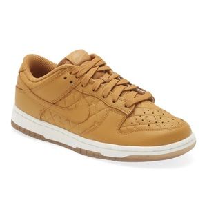 NEW Nike Quilted Wheat Dunk Low